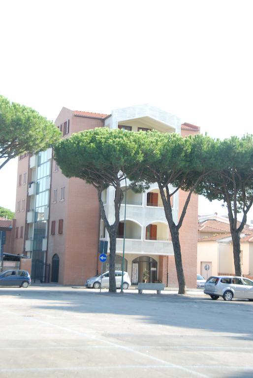 I Portici Appartamenti Marina di Grosseto Extérieur photo